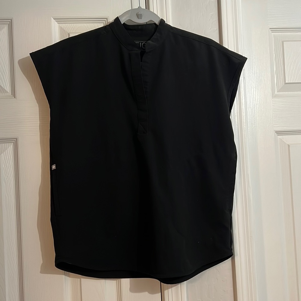 FIGS Rafaela scrub top - Black